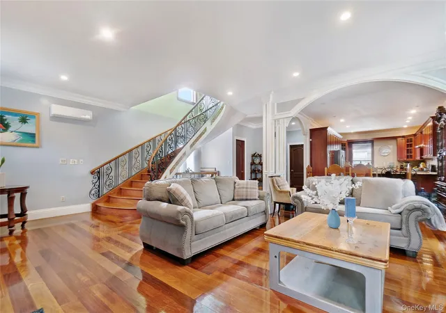 Photo 4 of Single family home for sale at 1011 Bay 24th St, New York, NY 11691 | MLS# 1029649 | Listing updated on 2026-10-08