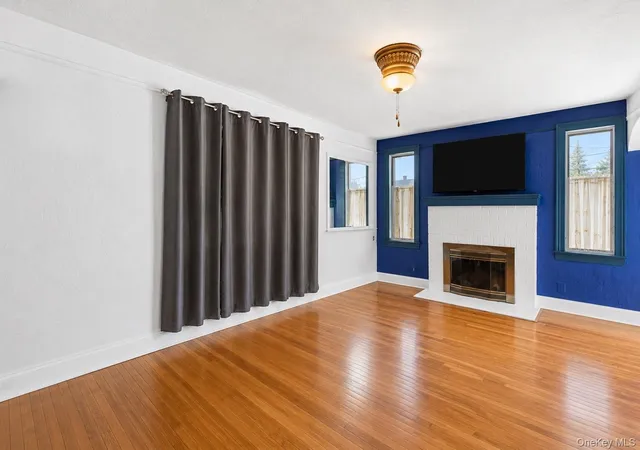 Photo 4 of Single family home for sale at 77 Driving Park Ave, Lynbrook, NY 11563 | MLS# 1029674 | Listing updated on 2026-09-14
