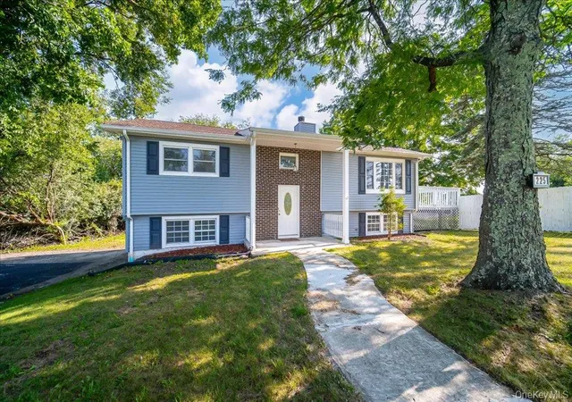 Photo 2 of Single family home for sale at 225 Knoell Rd, Goshen, NY 10924 | MLS# 1029716 | Listing updated on 2026-09-13