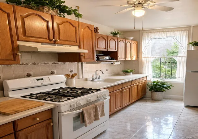 Photo 3 of Multi family home for sale at 554 Central Ave, New York, NY 11207 | MLS# 1029842 | Listing updated on 2026-10-08