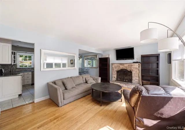 Photo 2 of Single family home for sale at 46 Catherine St, Huntington, NY 11731 | MLS# 1030002 | Listing updated on 2026-09-30