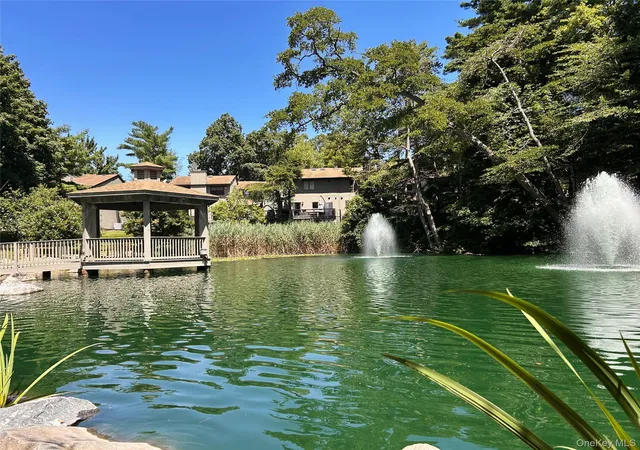 Listing Photo 4 - Condo for sale in building located at 190 Alta Ter, Oyster Bay, NY 11753