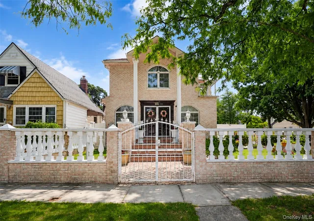 Single family home for sale at 265-04 79th Avenue, New York, NY 11004 | MLS# 1030270