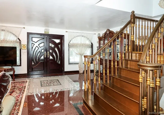 Photo 4 of Single family home for sale at 265-04 79th Avenue, New York, NY 11004 | MLS# 1030270 | Listing updated on 2026-10-08