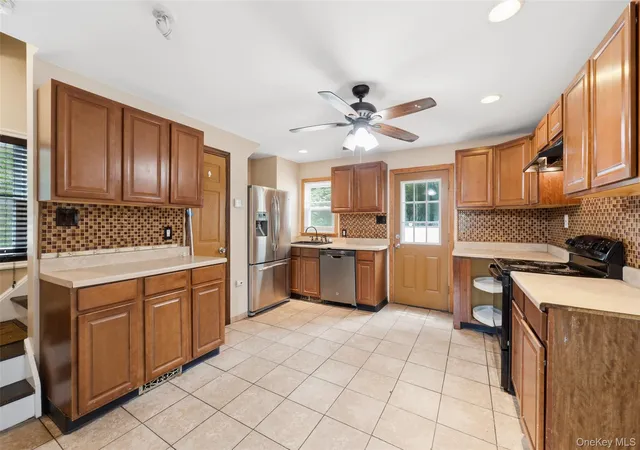 Photo 2 of Single family home for sale at 14 Nevada Rd, West Babylon, NY 11704 | MLS# 1030371 | Listing updated on 2026-09-13