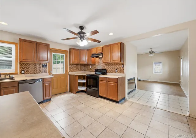 Photo 3 of Single family home for sale at 14 Nevada Rd, West Babylon, NY 11704 | MLS# 1030371 | Listing updated on 2026-09-13