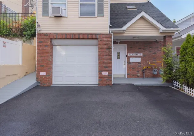 Photo 3 of Sale Pending at 3 Orchard St, Yonkers, NY 10703 | MLS# 1030497 | Listing updated on 2026-09-10