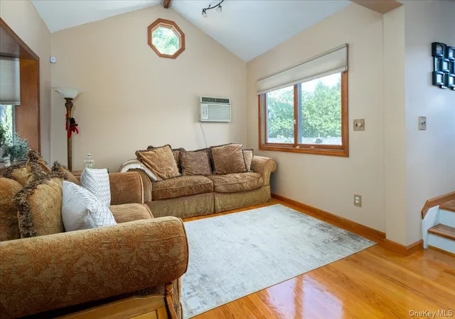 Photo 4 of Sale Pending at 714 Wyckoff Ave, Hempstead, NY 11710 | MLS# 1030806 | Listing updated on 2026-09-14