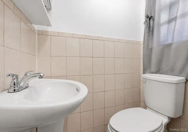 Photo 3 of Single family home for sale at 136 10 222nd Street, New York, NY 11413 | MLS# 1030809 | Listing updated on 2026-09-13