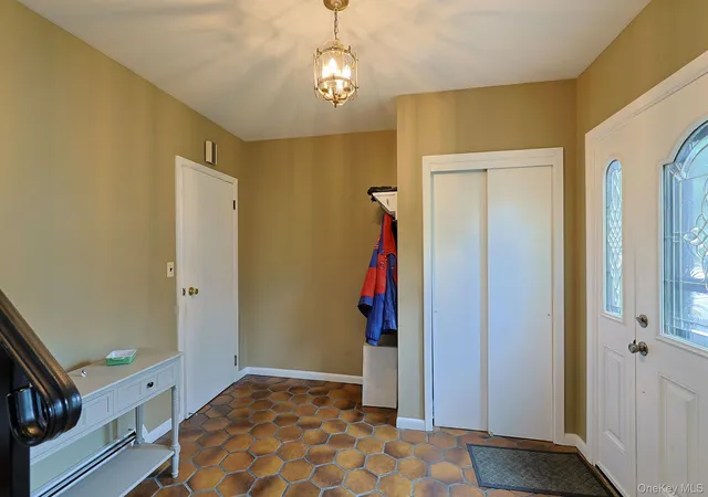 Photo 3 of Single family home for sale at 18 Hillside Rd, Wawayanda, NY 10973 | MLS# 1030873 | Listing updated on 2026-09-13