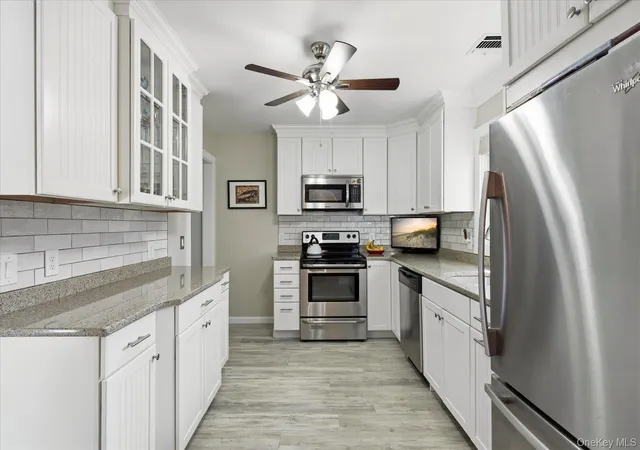Photo 4 of Single family home for sale at 277 Howell Ave, Riverhead, NY 11901 | MLS# 1031020 | Listing updated on 2026-10-02