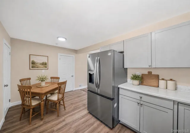 Photo 3 of Sale Pending at 948 Walker St, Brookhaven, NY 11713 | MLS# 1031221 | Listing updated on 2026-09-10