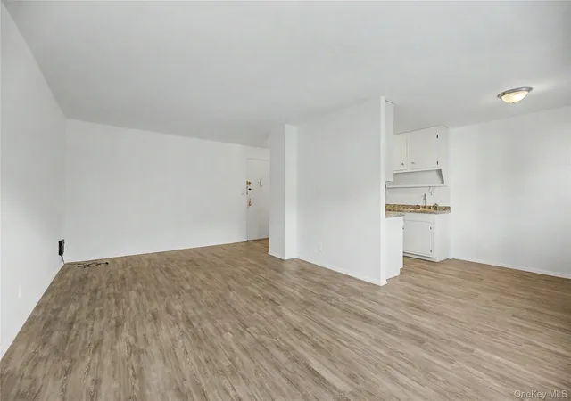 Photo 3 of Sale Pending at 3130 Irwin Ave #6G, New York, NY 10463 | MLS# 1031270 | Listing updated on 2026-09-10