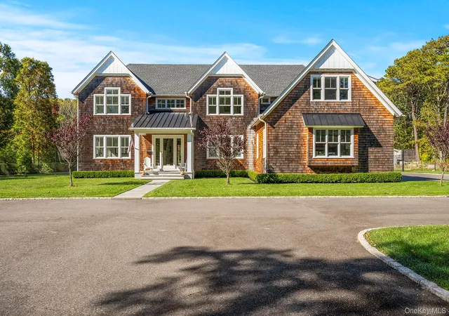 Photo 3 of Mansion for sale at 41 Arbutus Rd, Southampton, NY 11959 | MLS# 1031318 | Listing updated on 2026-09-15