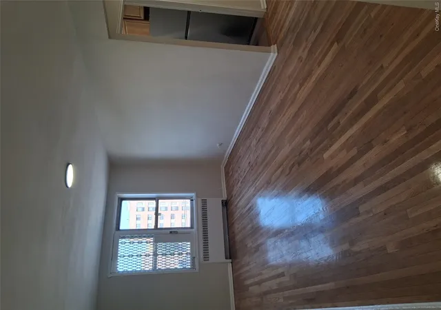 Photo 3 of Condo for sale at 2235 Cruger Ave #5F, New York, NY 10467 | MLS# 1031494 | Listing updated on 2026-09-30