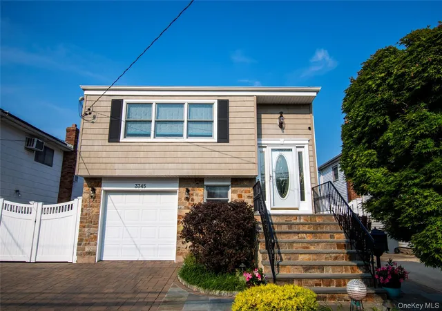 Photo 1 of Single family home for sale at 3345 Parkway Dr, Hempstead, NY 11510 | MLS# 1031612 | Listing updated on 2026-09-29