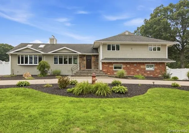 Photo 1 of Sale Pending at 60 Hawthorne St, Brookhaven, NY 11784 | MLS# 1031714 | Listing updated on 2026-09-11