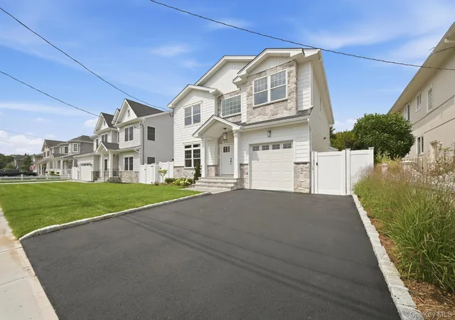 Photo 2 of Single family home for sale at 1586 Maeder Ave, Hempstead, NY 11566 | MLS# 1031730 | Listing updated on 2026-09-12