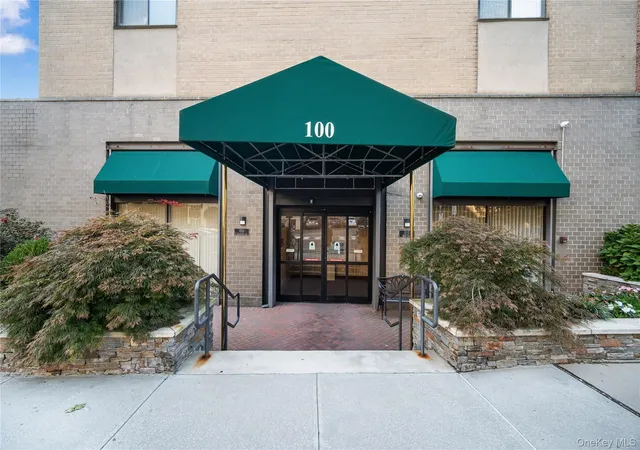Photo 1 of Condo for sale at 100 E Hartsdale Ave #6LW, Greenburgh, NY 10530 | MLS# 1031783 | Listing updated on 2026-09-14