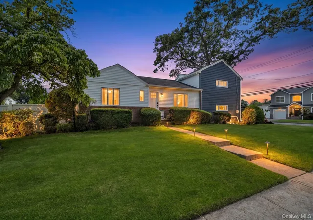Photo 1 of Single family home for sale at 1980 Cameron Ave, Hempstead, NY 11566 | MLS# 1032218 | Listing updated on 2026-09-19
