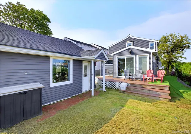 Photo 3 of Single family home for sale at 16 Dewey St E, Hempstead, NY 11518 | MLS# 1032271 | Listing updated on 2026-09-13