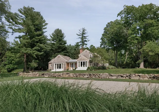 Photo 3 of Sale Pending at 156 Old Stone Hl Rd, Pound Ridge, NY 10576 | MLS# 1032314 | Listing updated on 2026-09-28