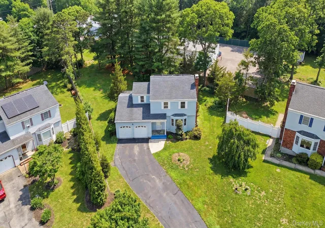 Photo 1 of Sale Pending at 19 Sherwood Ct, Brookhaven, NY 11779 | MLS# 1032429 | Listing updated on 2026-09-10