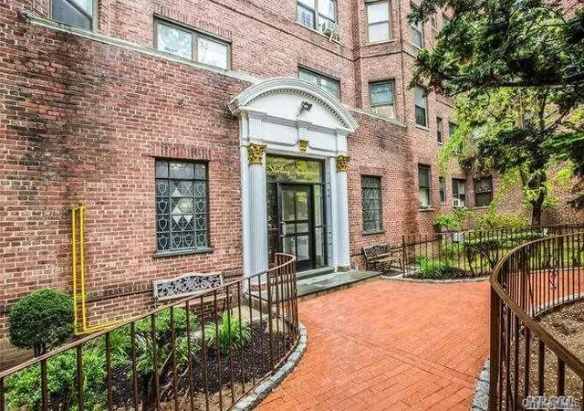 Condo for sale at 61-41 Saunders St #B57, New York, NY 11374 | MLS# 1032514