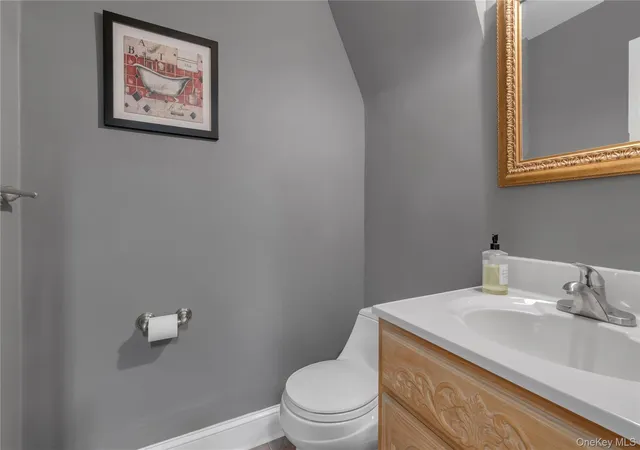 Photo 4 of House for sale at 322 Jericho Turnpike, Hempstead, NY 11001 | MLS# 1032624 | Listing updated on 2026-09-14