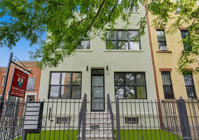 Multi family home for sale at 124 Grove St, New York, NY 11221 | MLS# 1032946