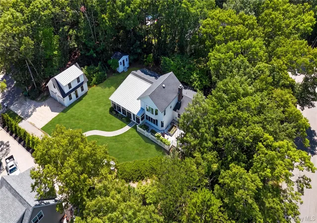 Photo 2 of Single family home for sale at 36 Breezy Dr, Southampton, NY 11963 | MLS# 1032956 | Listing updated on 2026-09-12