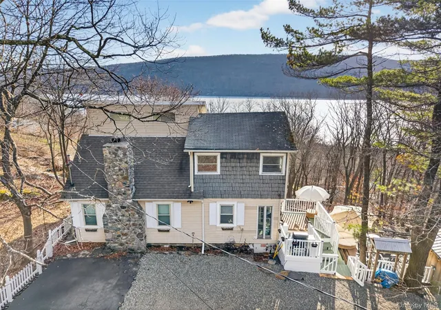 Photo 1 of Single family home for sale at 173 Brook Trl, Warwick (town), NY 10925 | MLS# 1033053 | Listing updated on 2026-09-12