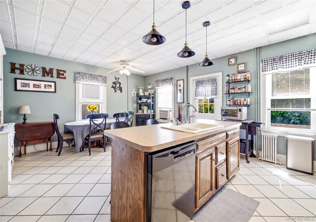 Photo 3 of Single family home for sale at 619 S 6th Street, Babylon, NY 11757 | MLS# 1033268 | Listing updated on 2026-09-13