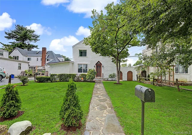 Photo 1 of Single family home for sale at 25 Longmeadow Rd, Yonkers, NY 10704 | MLS# 1033294 | Listing updated on 2026-09-18