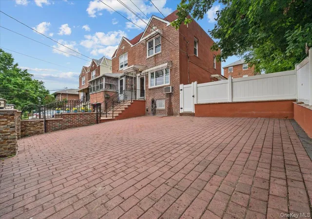Photo 3 of Single family home for sale at 2351 Kingsland Ave, New York, NY 10469 | MLS# 1033312 | Listing updated on 2026-10-08