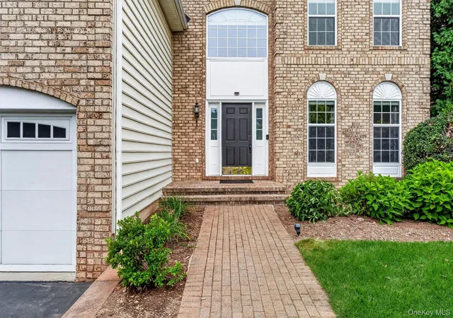 Photo 3 of Single family home for sale at 201 Roosevelt Dr, Fishkill, NY 12524 | MLS# 1033398 | Listing updated on 2026-09-15