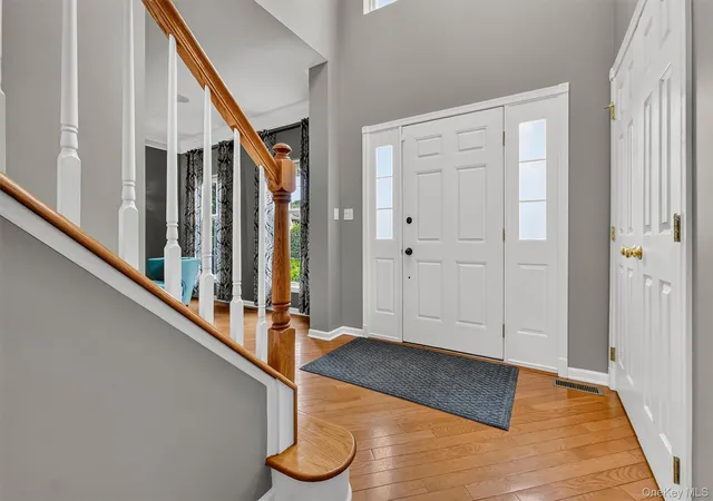 Photo 4 of Sale Pending at 201 Roosevelt Dr, Fishkill, NY 12524 | MLS# 1033398 | Listing updated on 2026-10-03