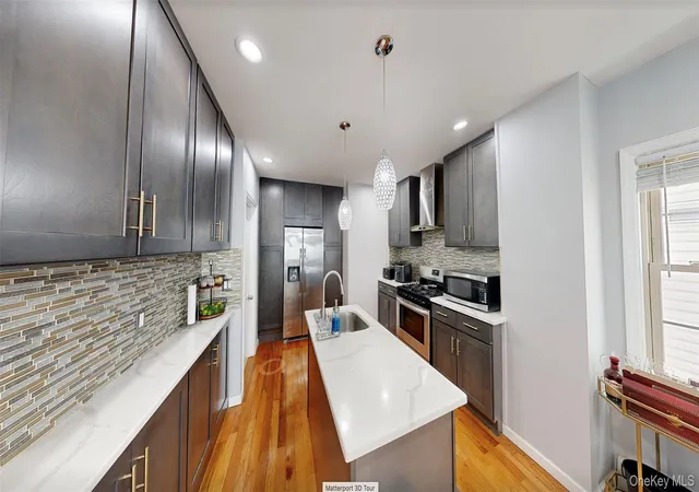 Photo 4 of Single family home for sale at 130-35 120th Street, New York, NY 11420 | MLS# 1033437 | Listing updated on 2026-09-14