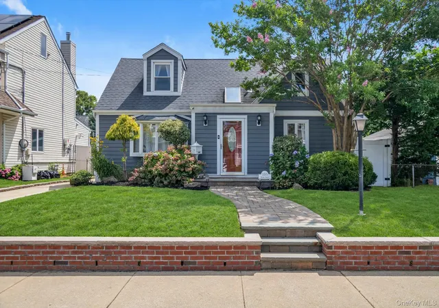 Photo 1 of Single family home for sale at 3315 2nd Street, Hempstead, NY 11572 | MLS# 1033500 | Listing updated on 2026-09-13