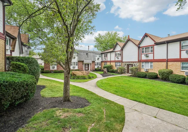 Photo 3 of Condo for sale at 19 Somerset Dr, Ramapo, NY 10901 | MLS# 1033513 | Listing updated on 2026-10-02