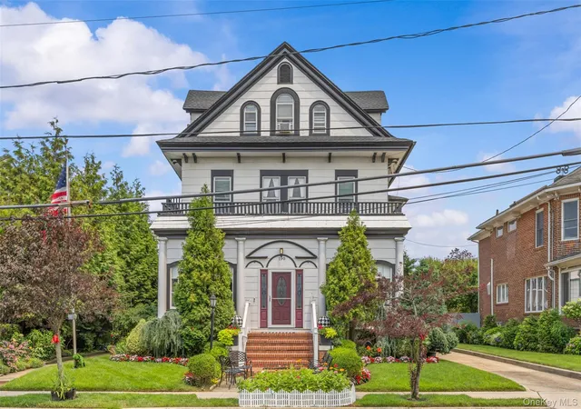 Photo 1 of Single family home for sale at 190 Beach 137th St, New York, NY 11694 | MLS# 1033528 | Listing updated on 2026-09-14