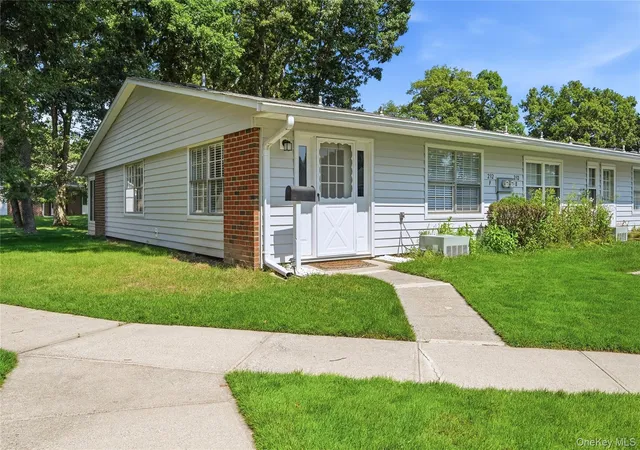 Photo 3 of Condo for sale at 232 Blackpool Ct #F, Brookhaven, NY 11961 | MLS# 1033530 | Listing updated on 2026-10-01