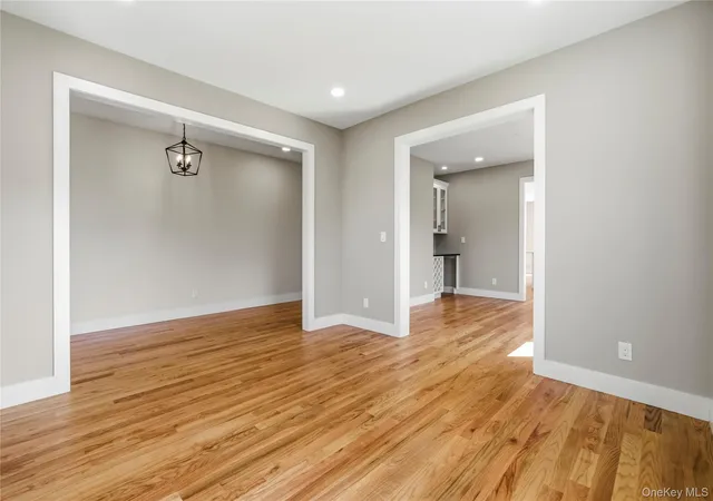 Photo 4 of Single family home for sale at 9 Bills Ln, Marlboro, NY 12547 | MLS# 1033538 | Listing updated on 2026-10-03
