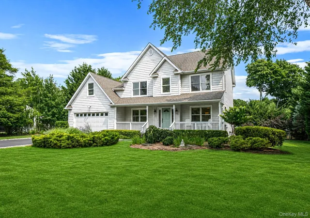 Photo 2 of Single family home for sale at 26 River Ave, Southampton, NY 11941 | MLS# 1033696 | Listing updated on 2026-09-19