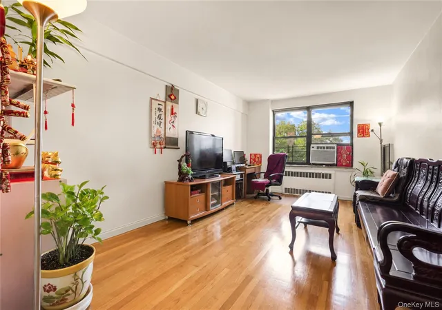 Photo 1 of Sale Pending at 25 34 Union St #2F, New York, NY 11354 | MLS# 1033700 | Listing updated on 2026-09-09