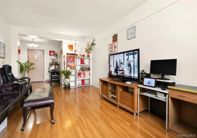 Photo 2 of Sale Pending at 25 34 Union St #2F, New York, NY 11354 | MLS# 1033700 | Listing updated on 2026-09-09