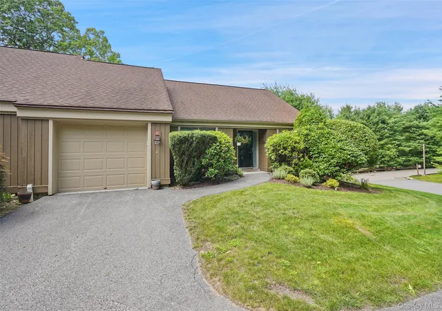 Photo 1 of Sale Pending at 537 Heritage Hills Dr #F, Somers, NY 10589 | MLS# 1033806 | Listing updated on 2026-09-11