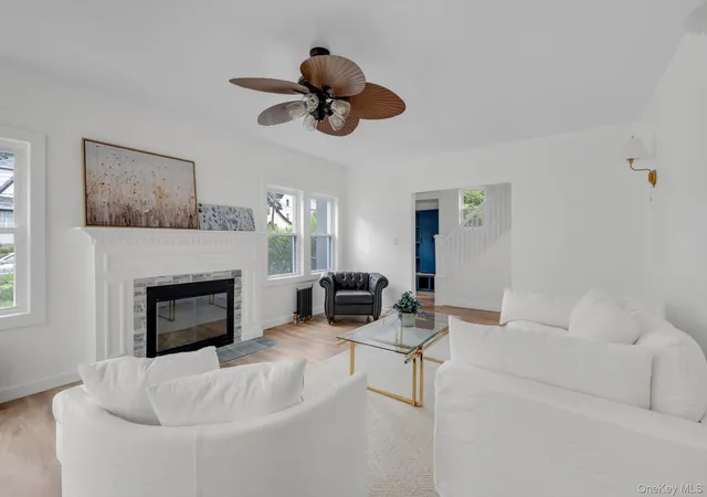 Photo 3 of Single family home for sale at 42 Stratford Rd, Scarsdale, NY 10583 | MLS# 1033850 | Listing updated on 2026-09-23
