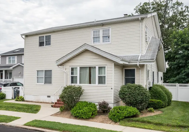 Photo 2 of Single family home for sale at 1135 Ruth Pl, Hempstead, NY 11710 | MLS# 1034022 | Listing updated on 2026-09-14
