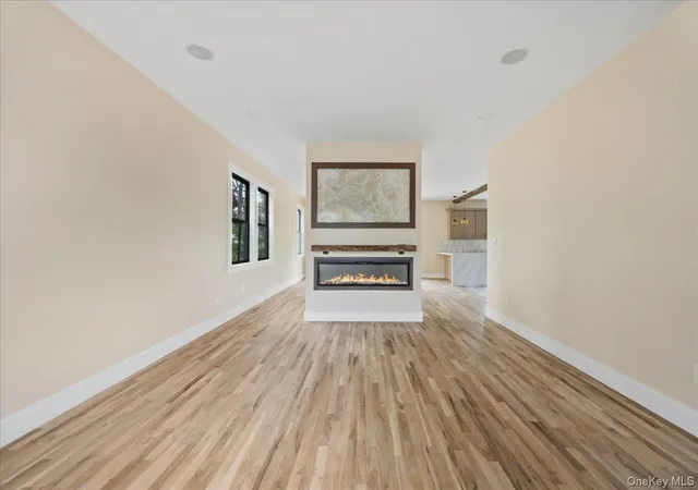 Photo 3 of Single family home for sale at 631 N Broadway, Yonkers, NY 10701 | MLS# 1034076 | Listing updated on 2026-09-13